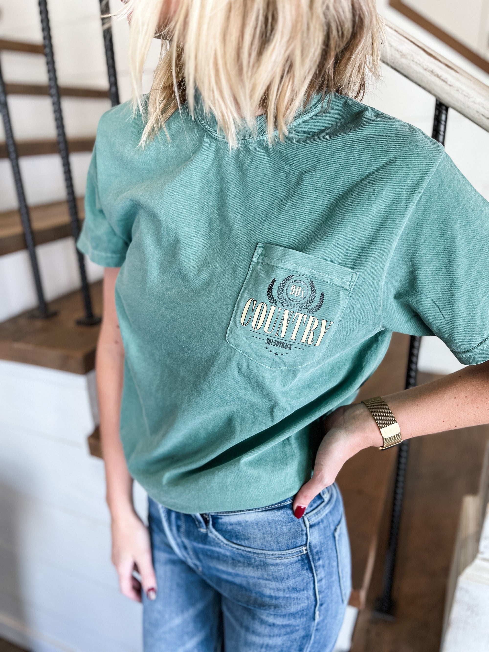 American Farm Company Shirts '90's Country Soundtrack' washed pocket Tee