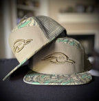 AMERICAN FLYWAY WATERFOWL Hats Mossy Oak Greenleaf & Olive Duck Logo