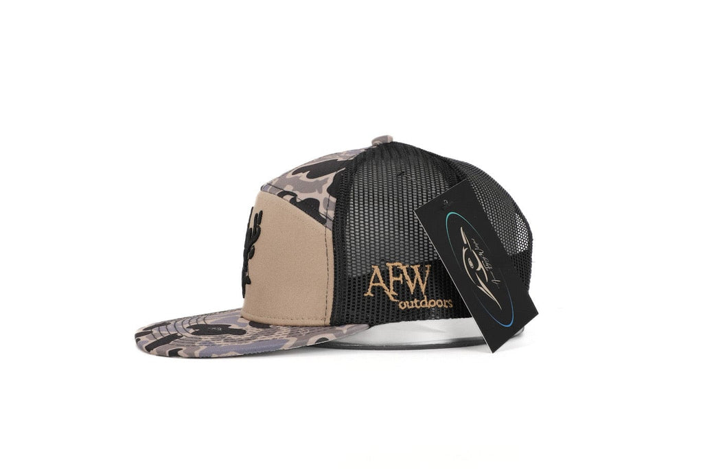 American Flyway Waterfowl Youth 7 Panel Youth 7 Panel Hardwoods-II 3 D Puff Deer Head w/ Black Mesh