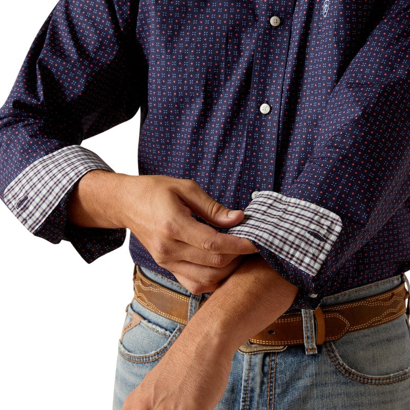 ARIAT INTERNATIONAL, INC. Shirts Ariat Men's Wells Peacoat Wrinkle Free Long Sleeve Button Down Fitted Shirt 10051484