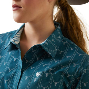 ARIAT INTERNATIONAL, INC. Shirts Ariat Women's Kirby Steerhead Print Long Sleeve Button Down Stretch Shirt 10046703