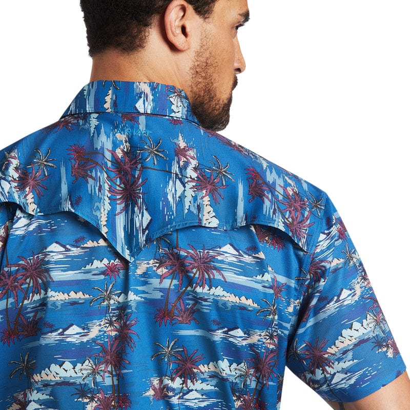 Ariat Men's VentTek Island Print Western Fitted Short Sleeve Shirt 100 – Russell's Western Wear, Inc