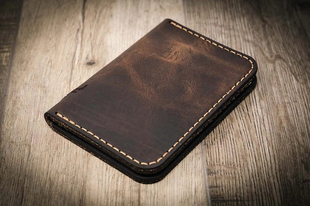 Bull Sheath Leather The Tyler Vertical Wallet
