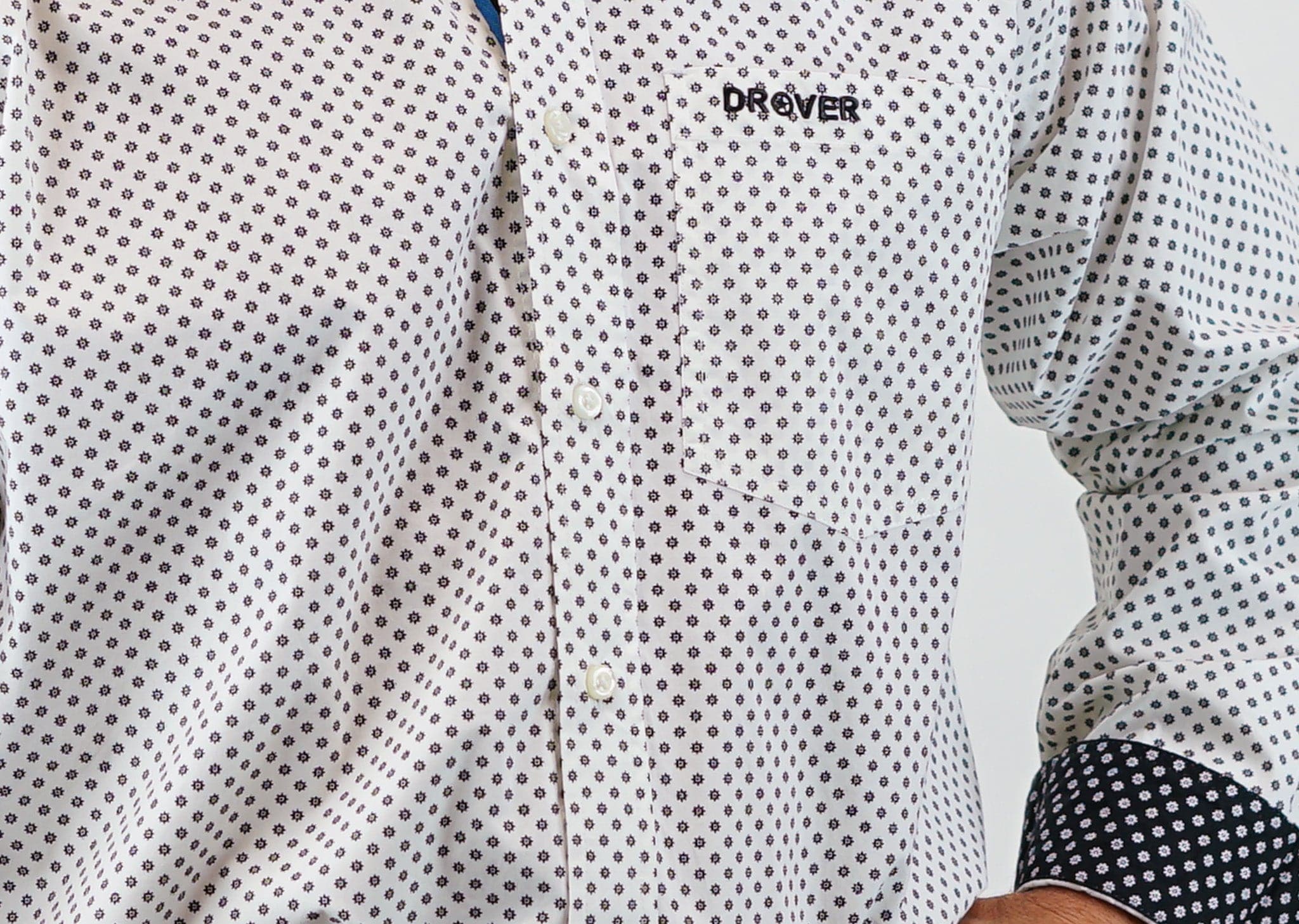 Drover Cowboy Threads Shirts Signature Series - Ambush - Print, Option Cuff, Classic Fit Shirt (White w/ Black Flowers)