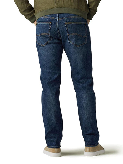 ルースターズ [ＩＮ　ＴＨＥ　ＭＯＴＩＯＮ] Lee Men's Extreme Motion Maddox Straight Leg Fit Tapered Jeans