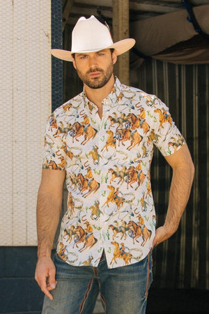 Platini Fashion Mens Mens Short Sleeve Modern Fit Stretch Wild Horses Print Shirt