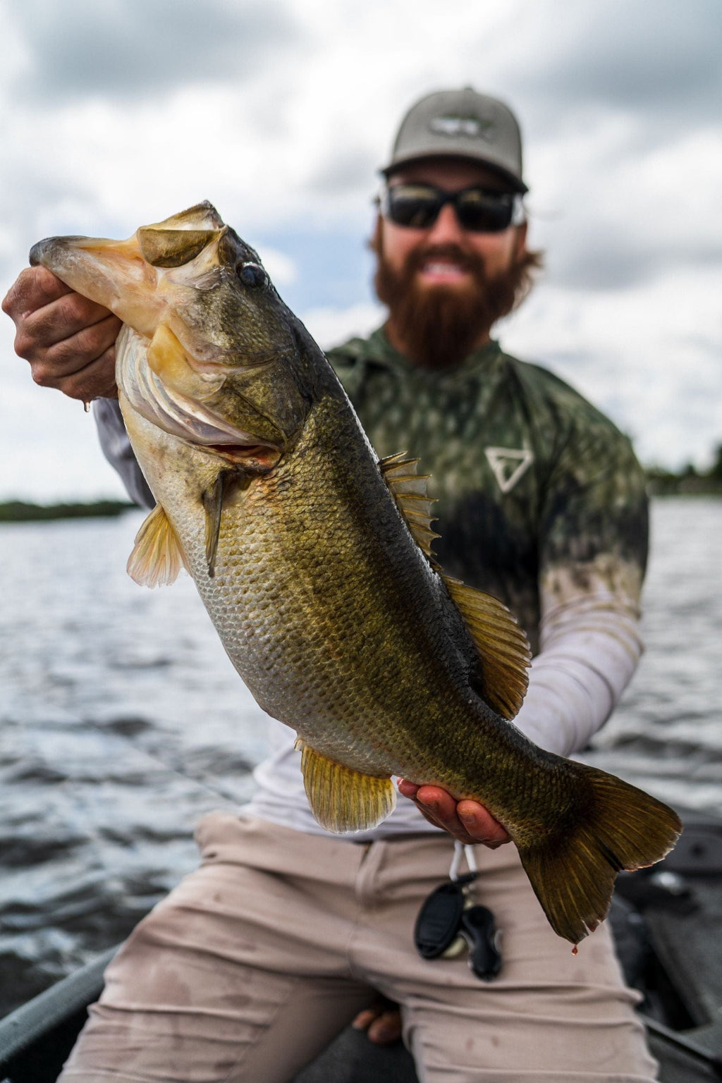 Seatec Outfitters Performance Shirts MEN'S SPORT TEC | BASS | HOODED