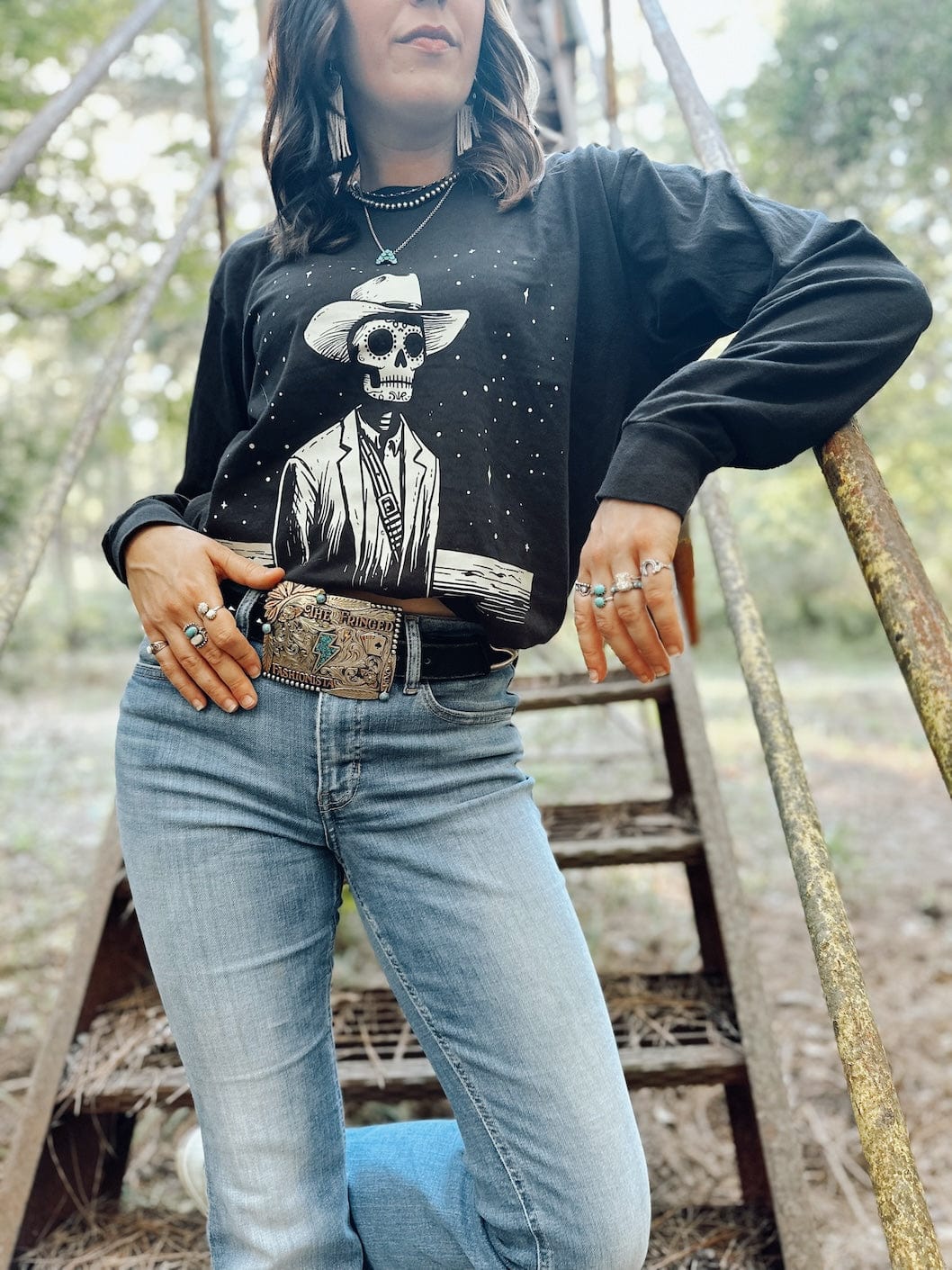 Lonesome Wanderer Heavy Long Sleeve Graphic Tee – Russell's