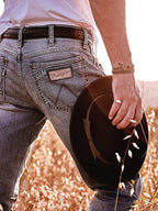 WRANGLER JEANS Jeans Wrangler Men's Jacksboro Retro Slim Fit Straight Leg Jeans 88MWZJK