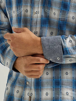 WRANGLER JEANS Shirts Wrangler Men's Retro Blue Geo Overprint Long Sleeve Western Snap Shirt 112338151
