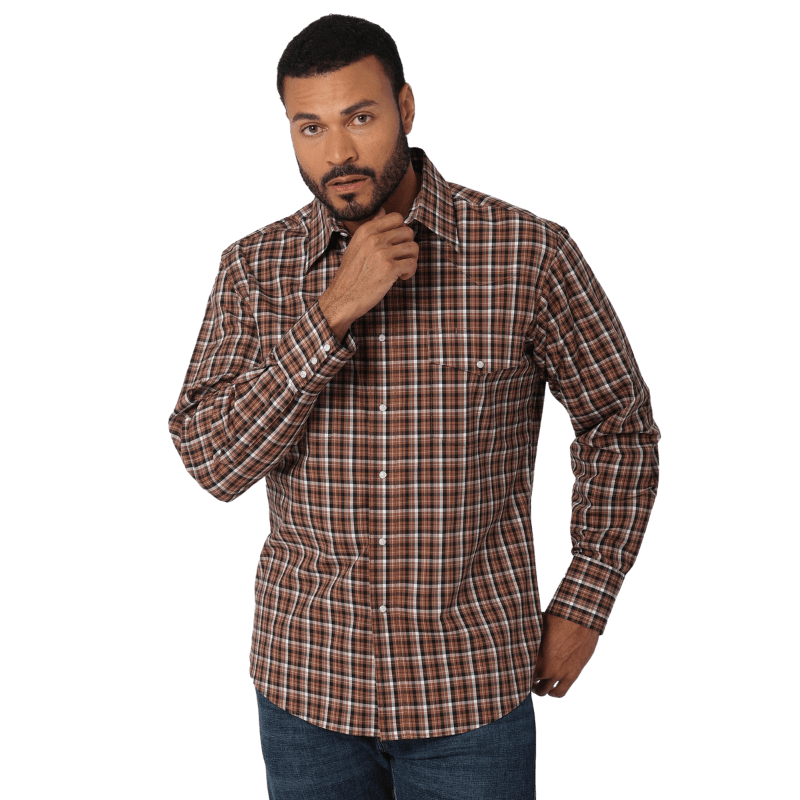 WRANGLER JEANS Shirts Wrangler Men's Wrinkle Resist Coffee Long Sleeve Western Plaid Shirt 112318653