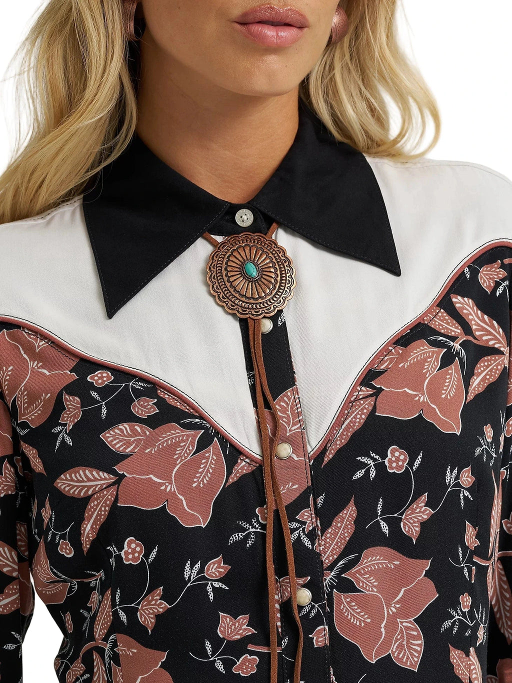 WRANGLER JEANS Shirts Wrangler X Lainey Wilson Women's Folk Print Western Snap Shirt 112368255