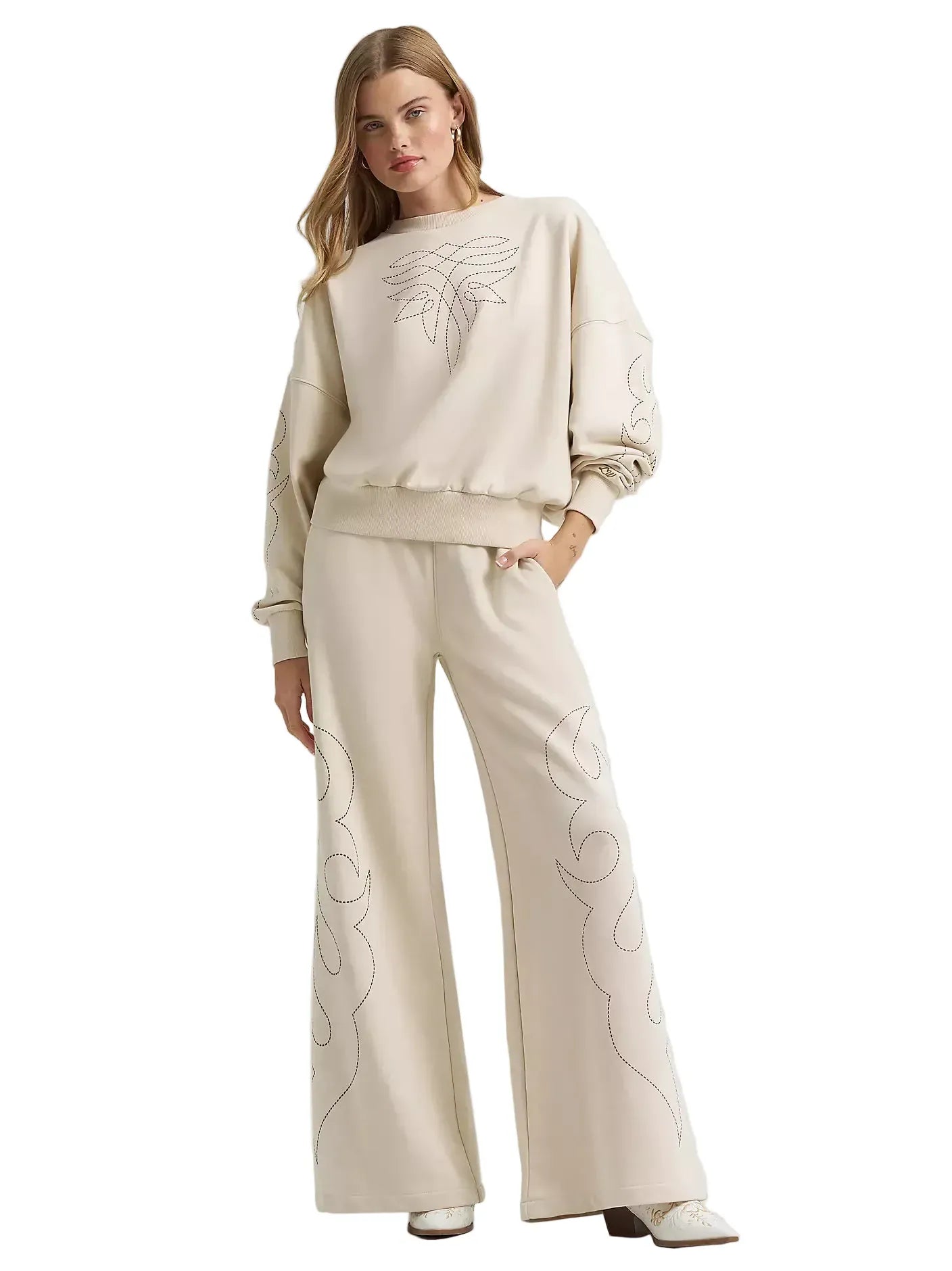 WRANGLER Pants Wrangler X Lainey Wilson Cocoa Creme Cowboy Sweatpants 112375657