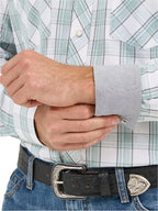 WRANGLER Shirts Wrangler Men's Advanced Comfort Long Sleeve Two Pocket Western Snap Shirt 112359549