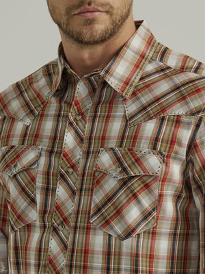 WRANGLER Shirts Wrangler Men's Rustic Red Modern Plaid Long Sleeve Snap Pocket Western Shirt 112330512