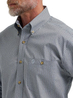 WRANGLER Shirts Wrangler Men's Steely Blue Circles George Straight Button Down Shirt 112381959