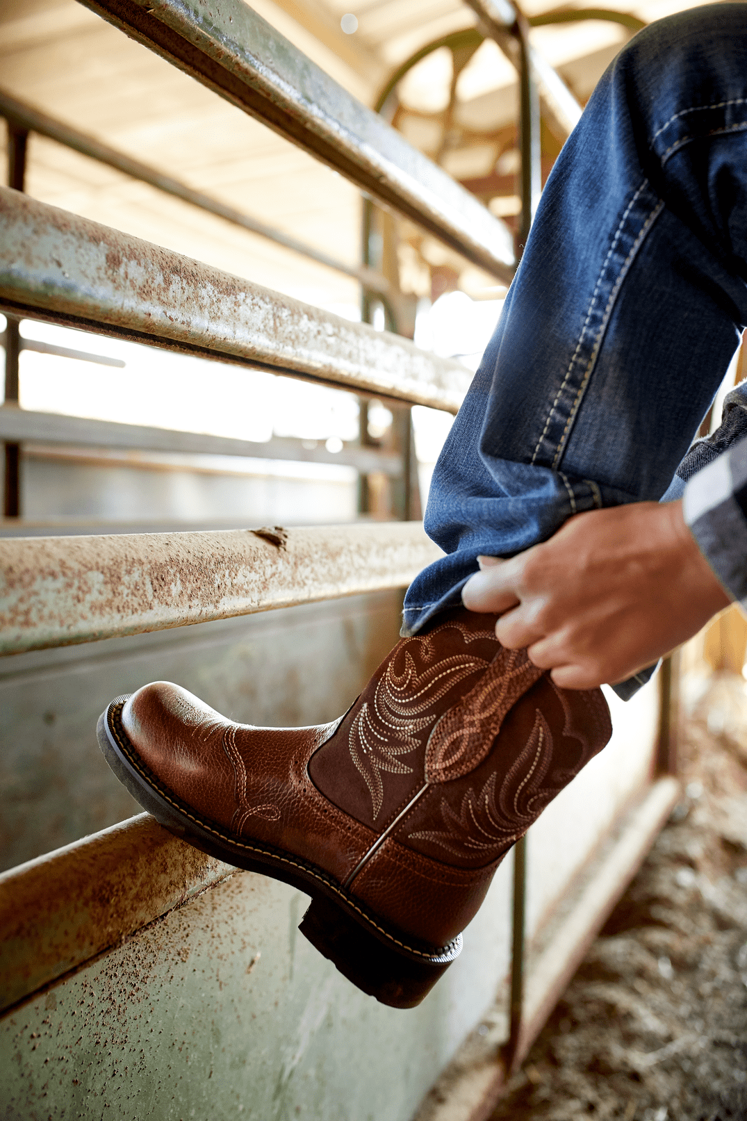 How to Wear Ariat Fatbaby Boots: Stylish Tips for Every Outfit