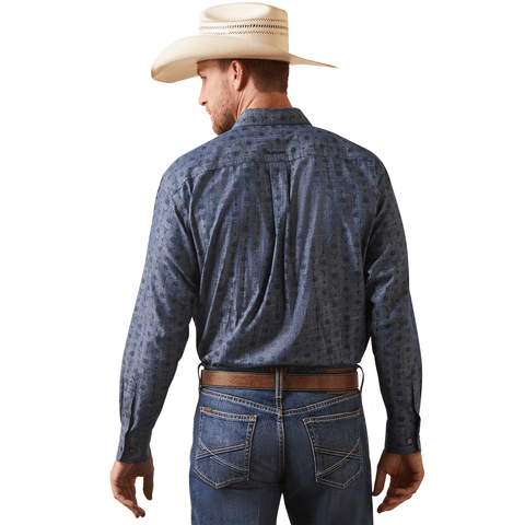 Ariat Men's Noah Chambray Classic Fit Long Sleeve Shirt 10043918 -  Russell's Western Wear, Inc.