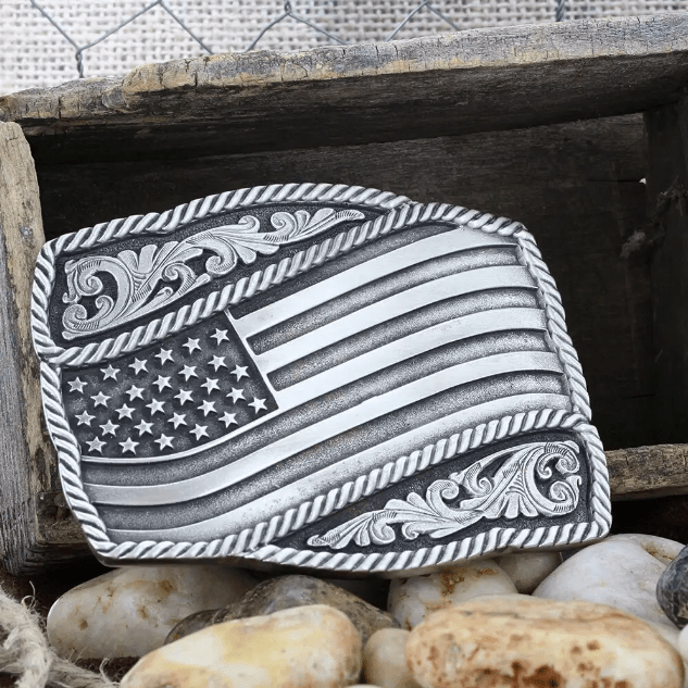 Montana Silversmiths Buckle Montana Silversmiths Classic Impressions Waving American Flag Attitude Buckle A590S