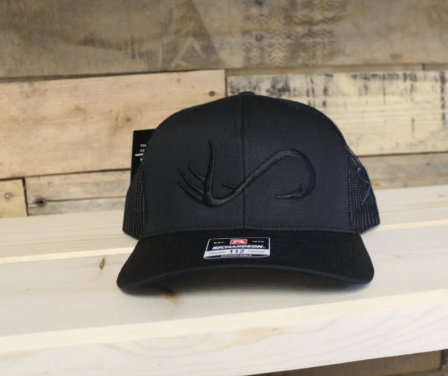 SHOOT & REEL, LLC Hats Shoot & Reel Men's Antler Logo Black/Black Ball Cap
